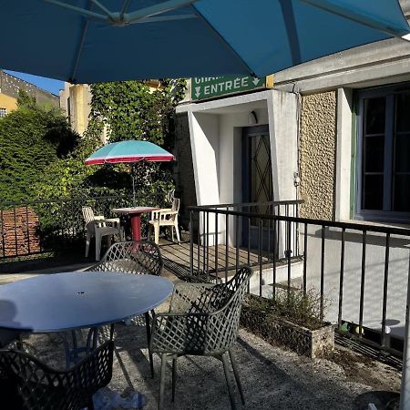 Charmant 2 Pieces Avec Terrasse Proche Centre Ville - Parking Gratuit A Proximite Lourdes Eksteriør billede